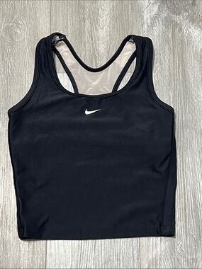Nike crop workout tank with a built in bra/ size S